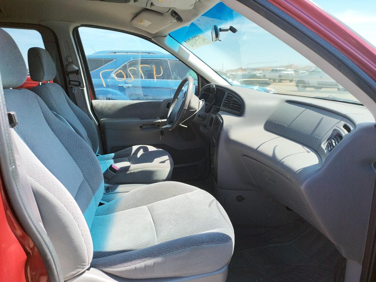Photo 5 from auction – 2000 FORD WINDSTAR S with VIN 2FMZA5247YBA24867