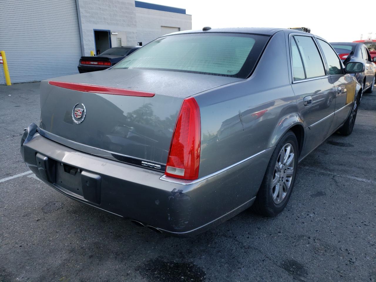Photo 4 from auction – 2008 CADILLAC DTS with VIN 1G6KD57Y98U145180