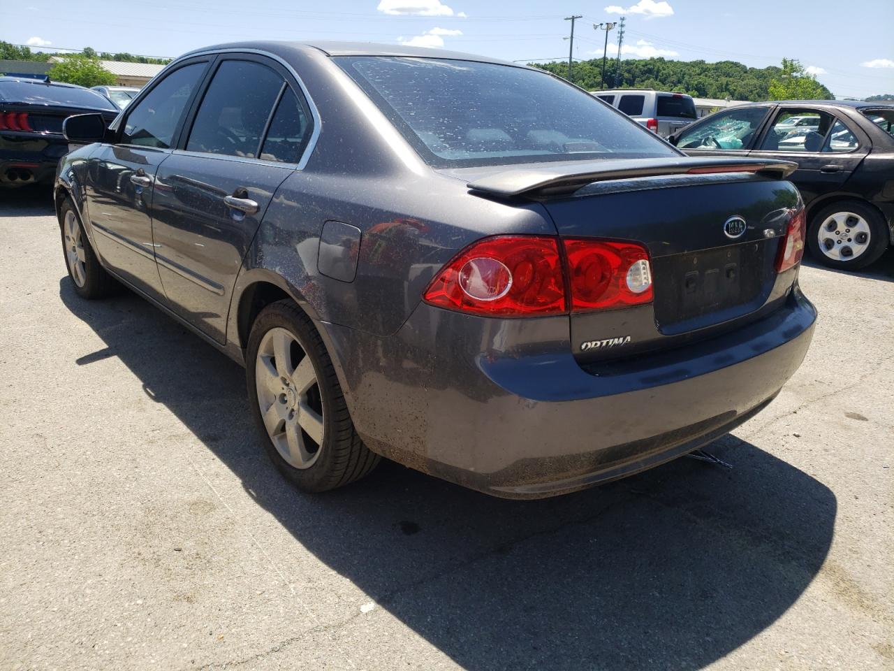 Photo 3 from auction – 2008 KIA OPTIMA LX with VIN KNAGE123685241716