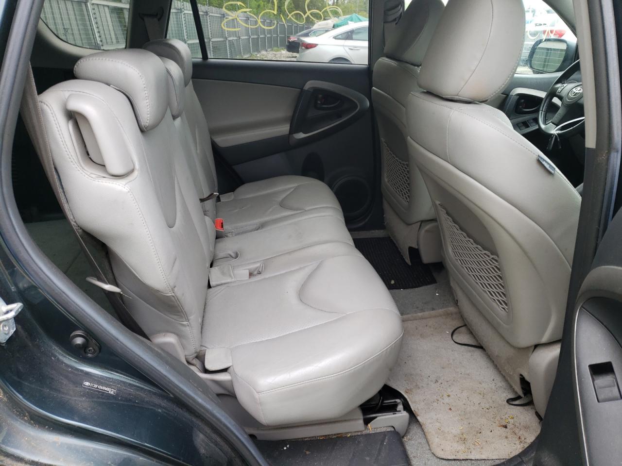Photo 6 from auction – 2010 TOYOTA RAV4 LIMIT with VIN 2T3DF4DVXAW082121
