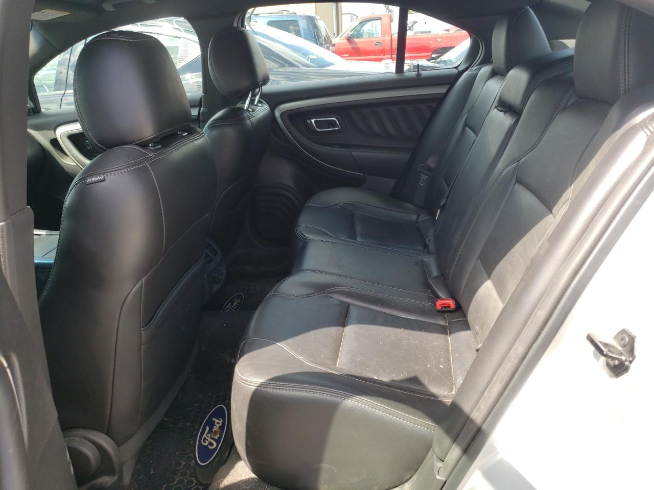 Photo 6 from auction – 2013 FORD TAURUS SEL with VIN 1FAHP2E89DG187718