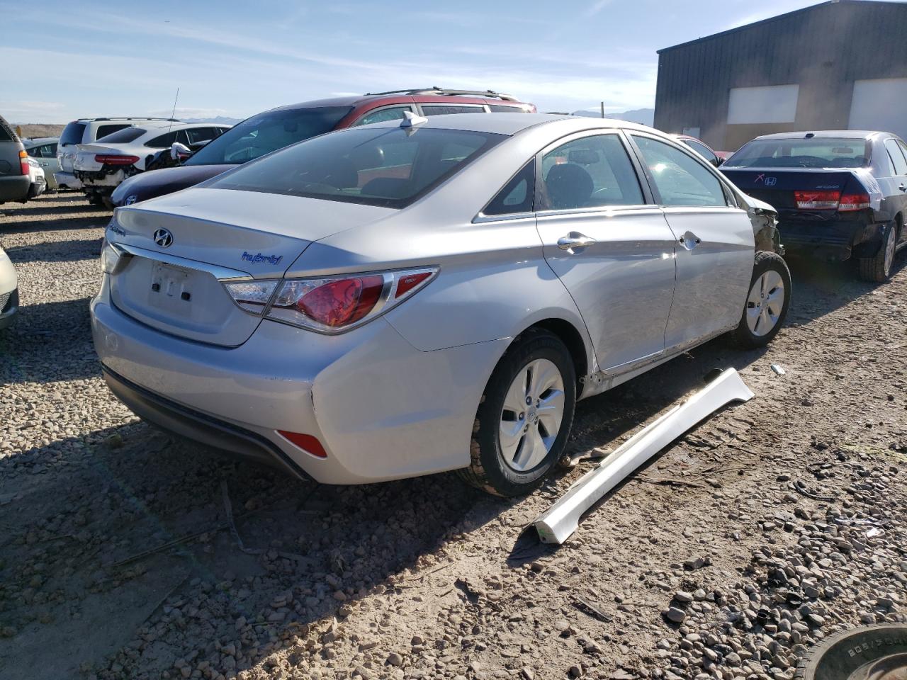 Photo 4 from auction – 2014 HYUNDAI SONATA HYB with VIN KMHEC4A4XEA113232
