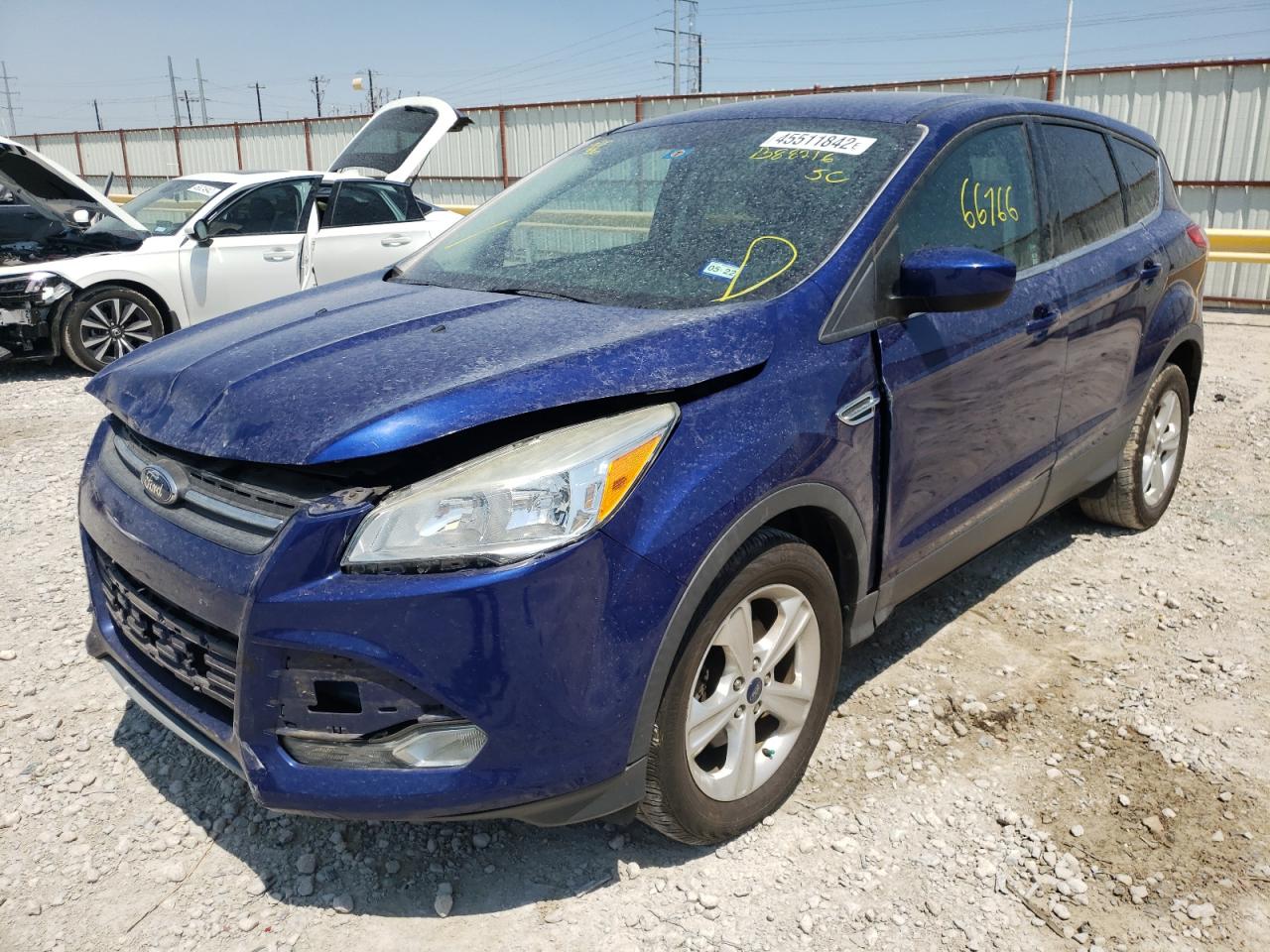 Photo 2 from auction – 2015 FORD ESCAPE SE with VIN 1FMCU0GX4FUB88216