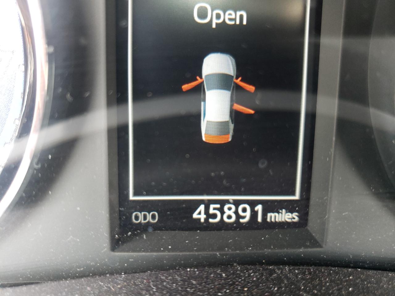 Photo 8 from auction – 2019 TOYOTA COROLLA L with VIN 5YFBURHE0KP897217