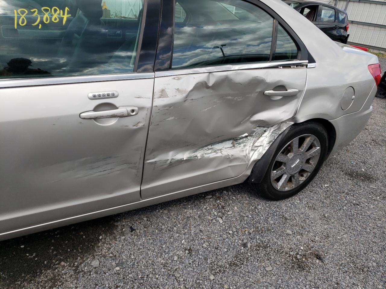 Photo 9 from auction – 2007 LINCOLN MKZ with VIN 3LNHM26T67R633189