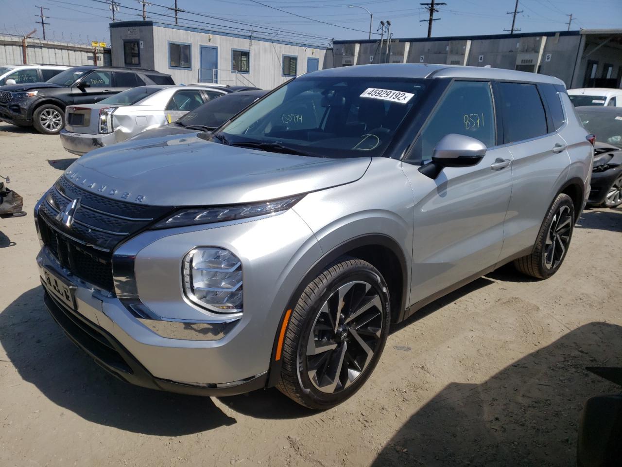 Photo 2 from auction – 2022 MITSUBISHI OUTLANDER with VIN JA4J3TA83NZ018149