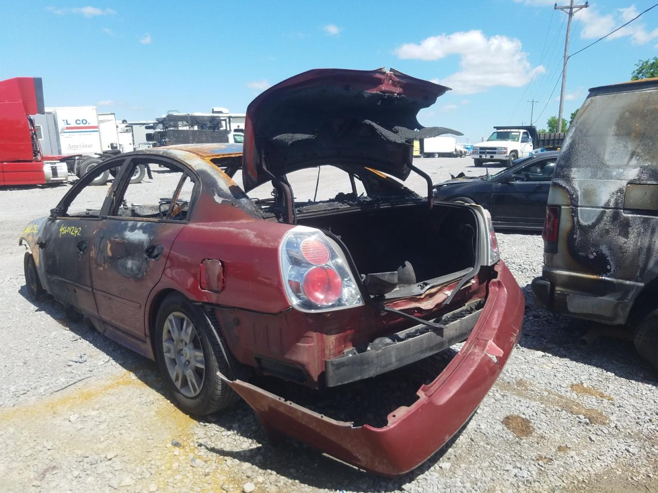 Photo 3 from auction – 2005 NISSAN ALTIMA S with VIN 1N4AL11D95C284212