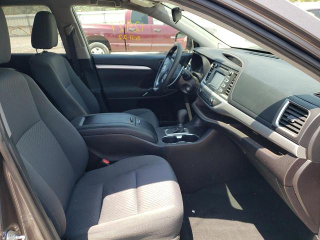 Photo 5 from auction – 2019 TOYOTA HIGHLANDER with VIN 5TDZZRFH5KS312927