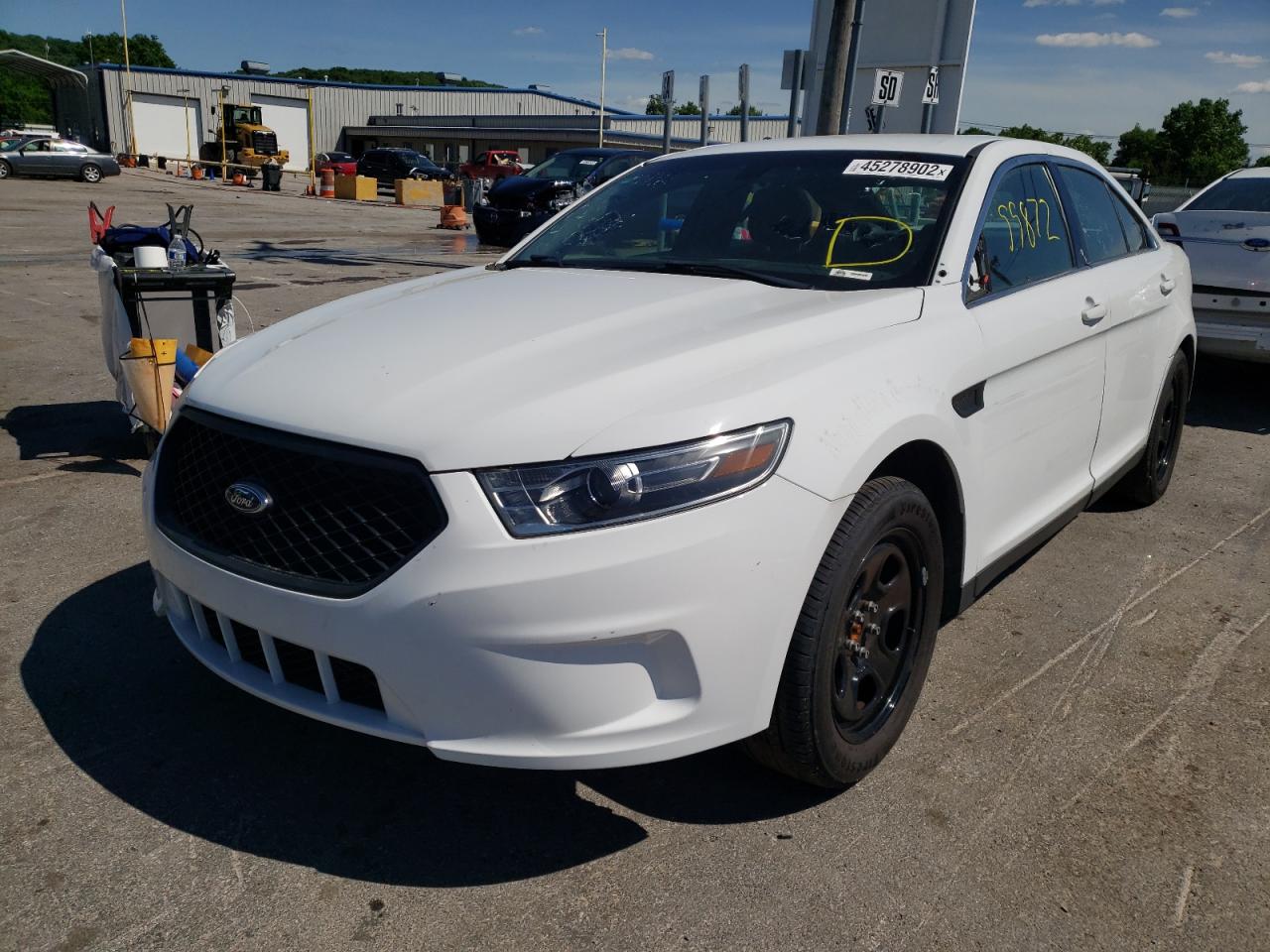 Photo 2 from auction – 2018 FORD TAURUS POL with VIN 1FAHP2L87JG143635