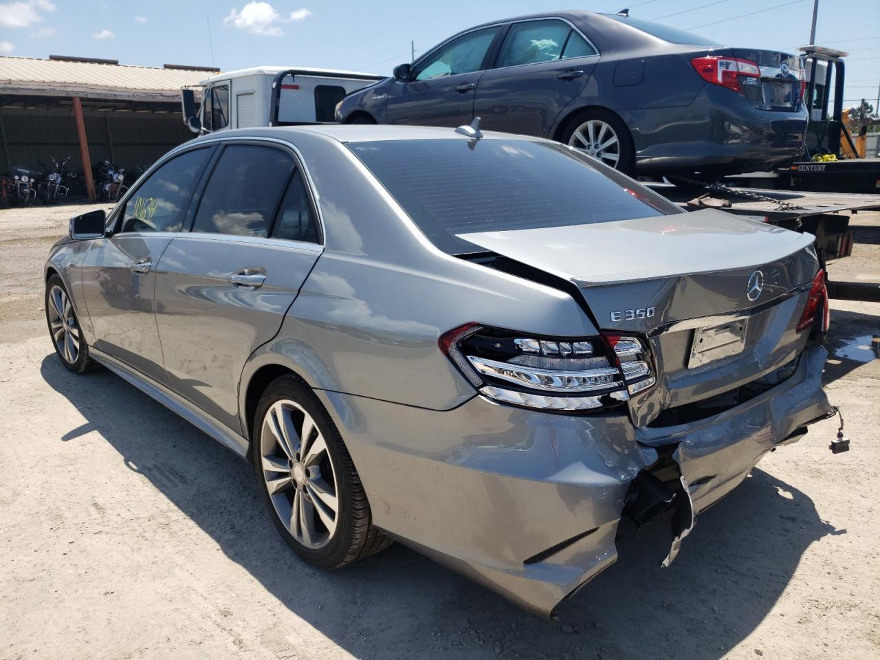 Photo 3 from auction – 2014 MERCEDES-BENZ E CLASS with VIN WDDHF5KB6EB071301