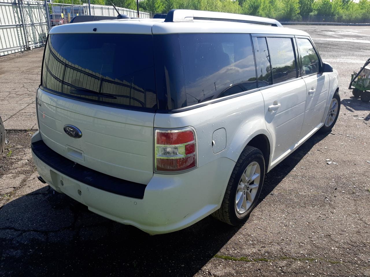 Photo 4 from auction – 2014 FORD FLEX SE with VIN 2FMGK5B88EBD10343