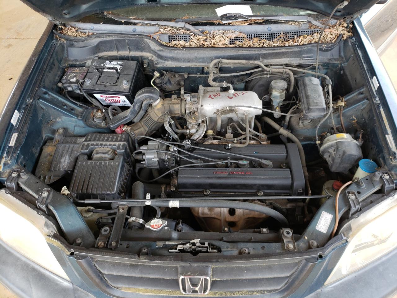 Photo 7 from auction – 1998 HONDA CR-V LX with VIN JHLRD1845WC058446