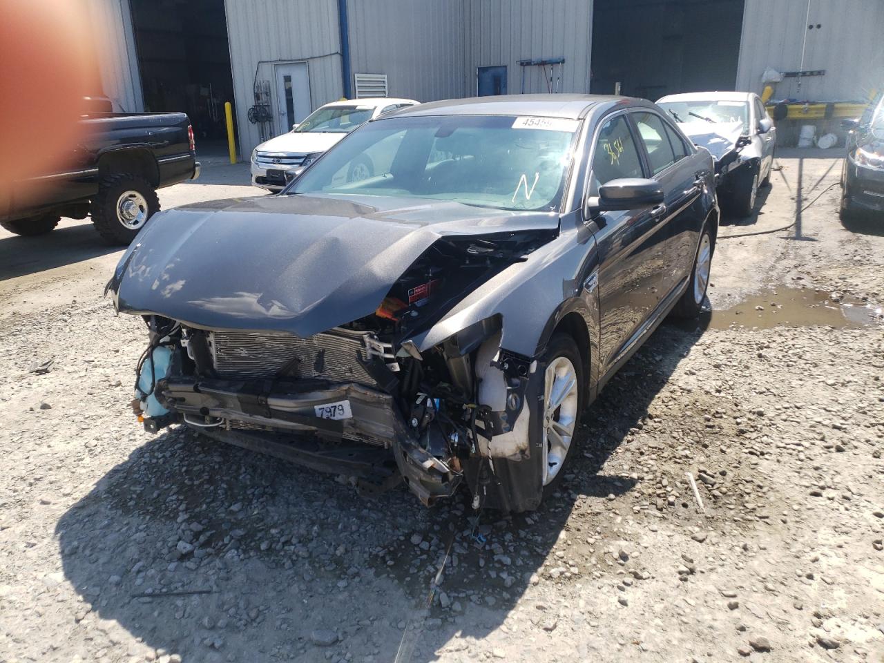 Photo 2 from auction – 2016 FORD TAURUS SEL with VIN 1FAHP2E81GG123077