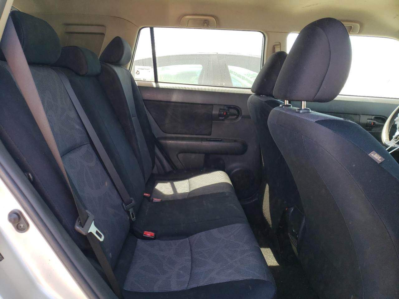 Photo 6 from auction – 2011 TOYOTA SCION XB with VIN JTLZE4FE2B1127501