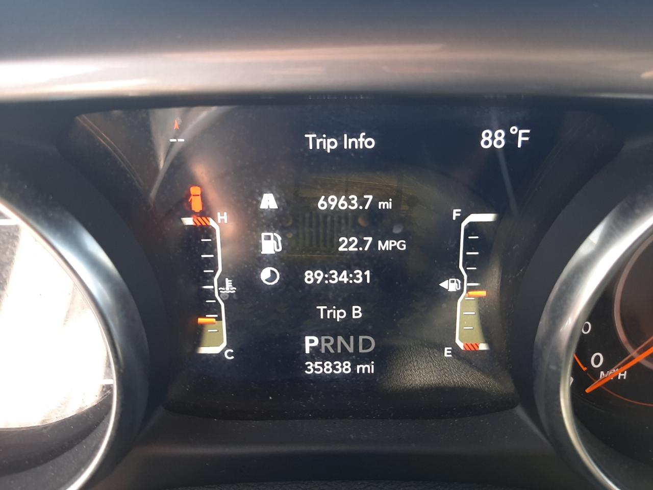 Photo 8 from auction – 2021 JEEP WRANGLER U with VIN 1C4HJXEN7MW646121