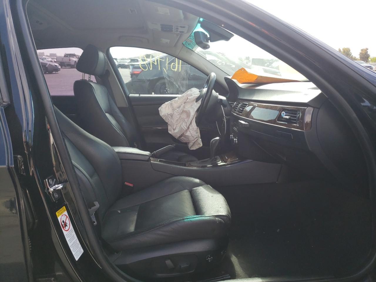 Photo 5 from auction – 2007 BMW 328 I with VIN WBAVA37527NE25979