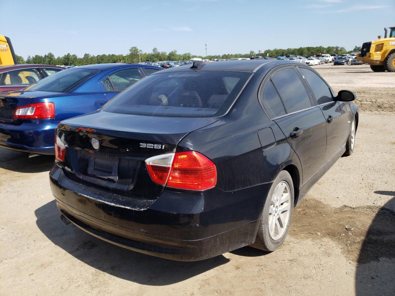 Photo 4 from auction – 2006 BMW 325 I with VIN WBAVB13516KR64968