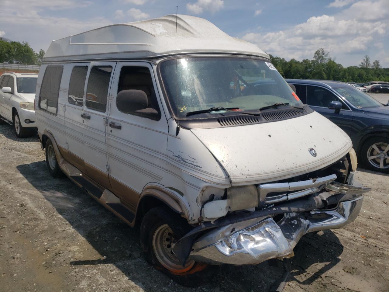 DODGE RAM VAN B1 2000 with VIN 2B6HB11Y9YK127948 - Photo from auction