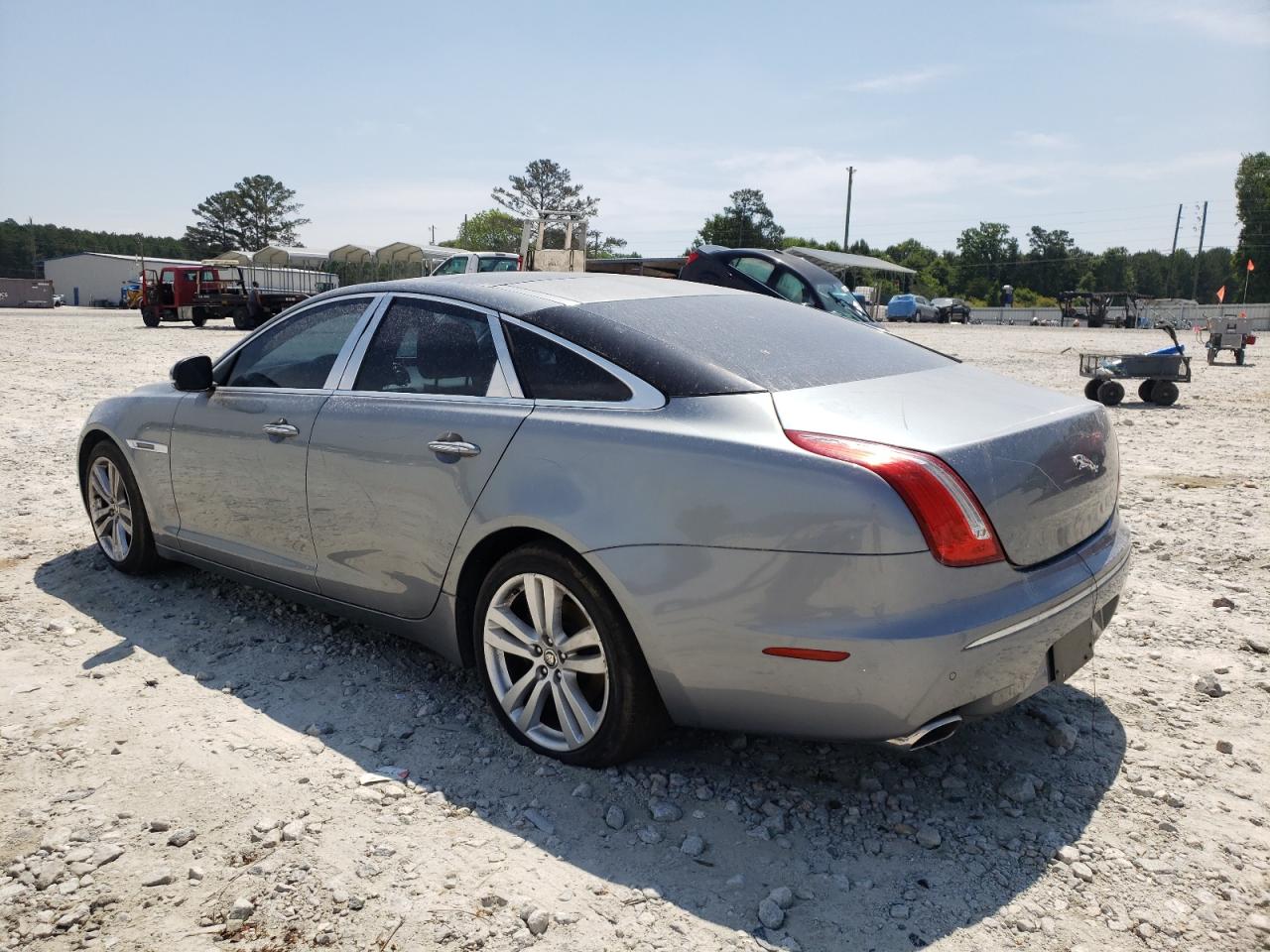 Photo 3 from auction – 2011 JAGUAR XJ with VIN SAJWA1CBXBLV02835