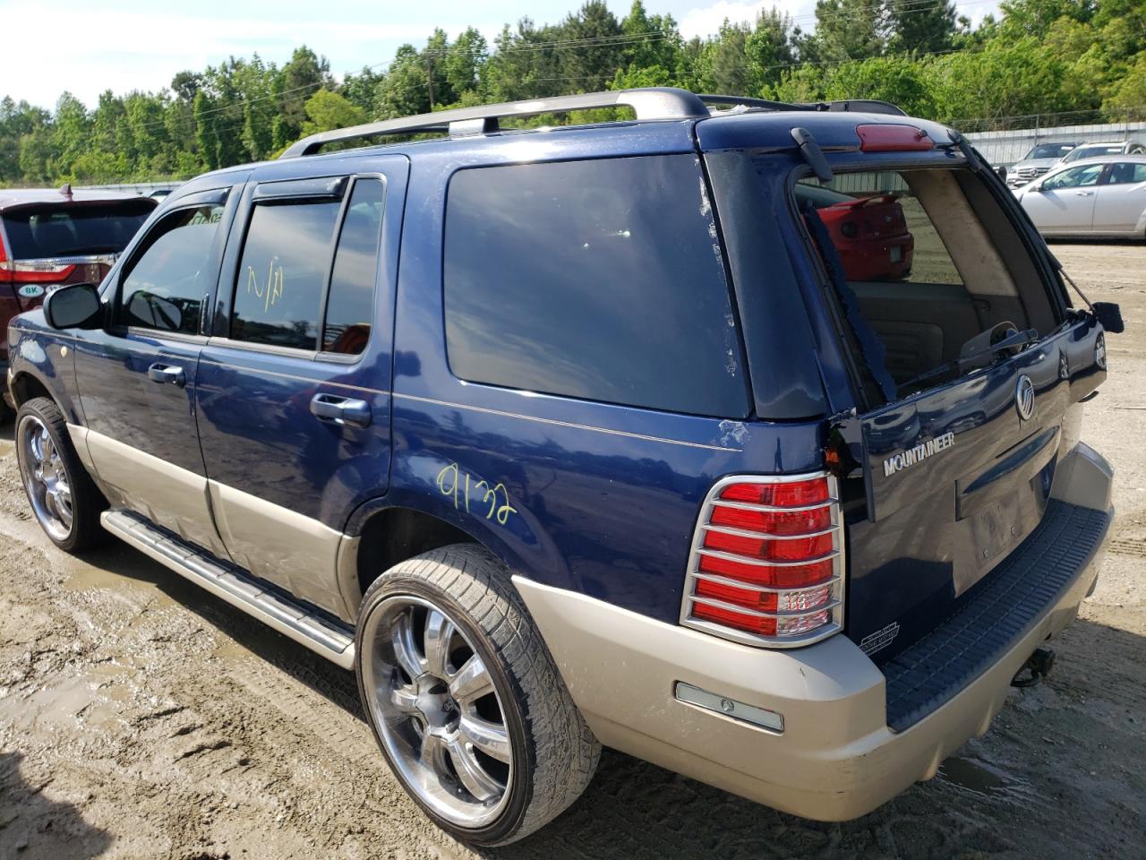 Photo 3 from auction – 2004 MERCURY MOUNTAINEE with VIN 4M2ZU66K84ZJ28862