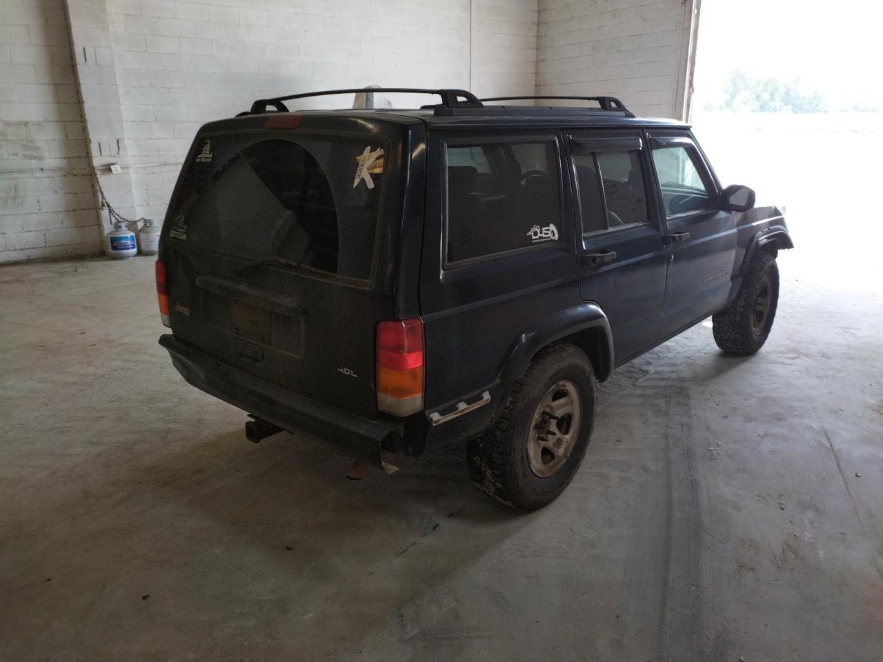 Photo 4 from auction – 1999 JEEP CHEROKEE S with VIN 1J4FT68S5XL564918
