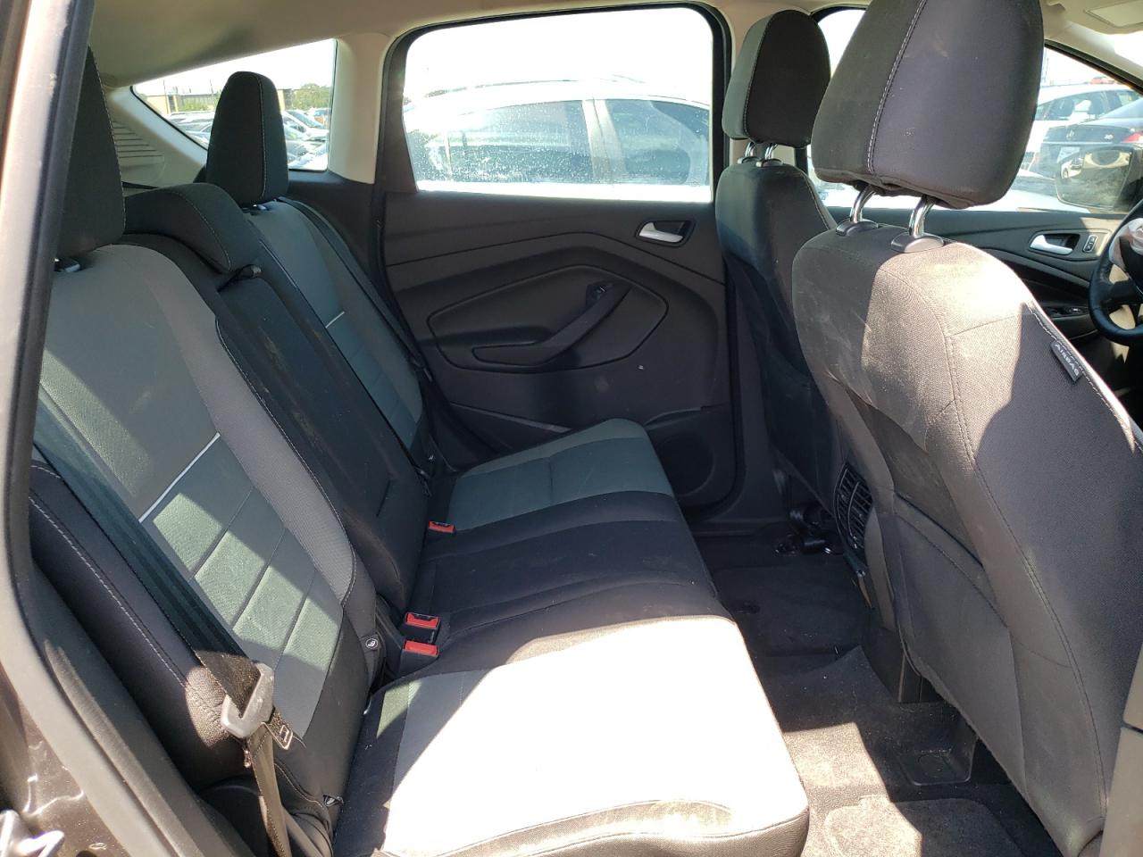 Photo 6 from auction – 2015 FORD C-MAX SE with VIN 1FADP5AU0FL106196
