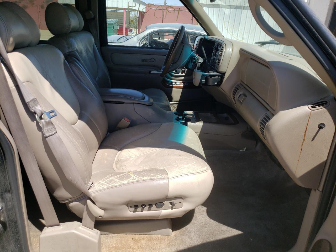 Photo 5 from auction – 2000 GMC YUKON DENA with VIN 1GKEK13RXYR163301