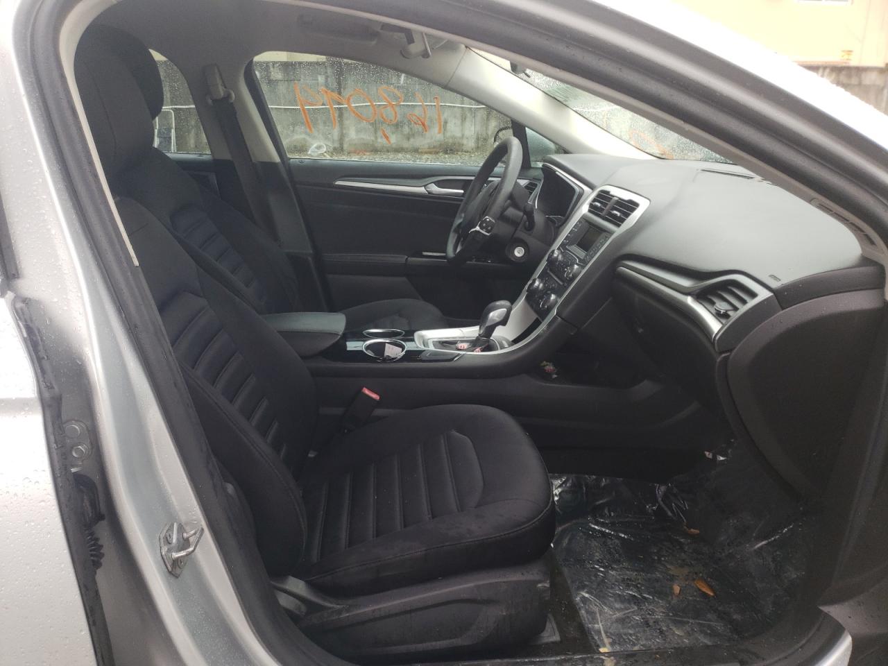 Photo 5 from auction – 2014 FORD FUSION SE with VIN 3FA6P0LU4ER152199