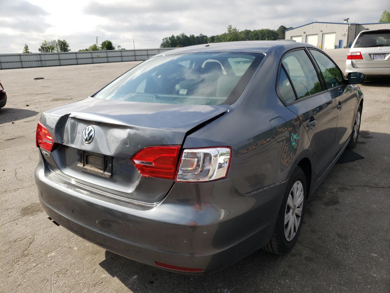 Photo 4 from auction – 2014 VOLKSWAGEN JETTA BASE with VIN 3VW2K7AJ6EM288272
