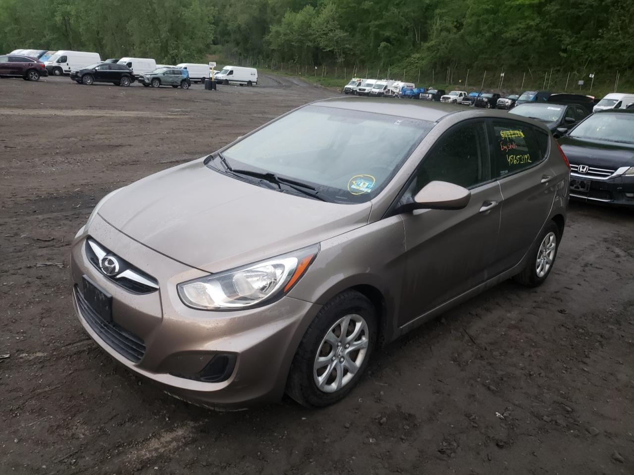 Photo 2 from auction – 2012 HYUNDAI ACCENT GLS with VIN KMHCT5AEXCU012032