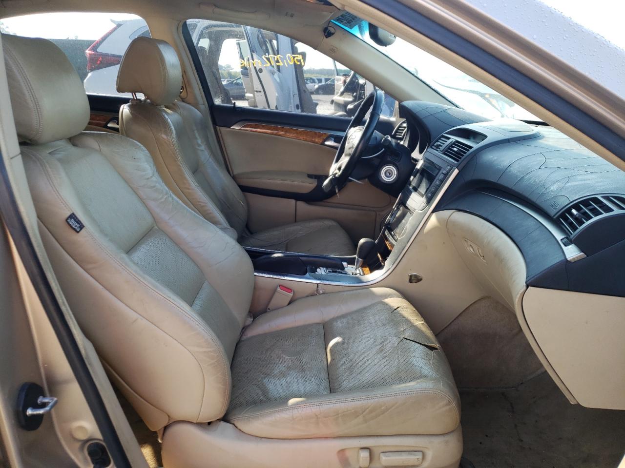 Photo 5 from auction – 2004 ACURA TL with VIN 19UUA66234A067431
