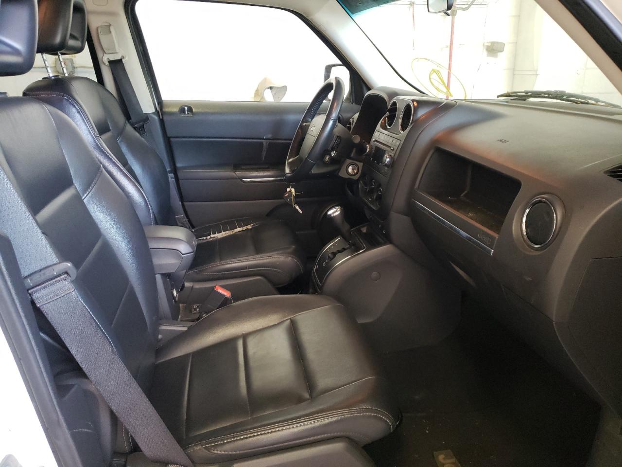 Photo 5 from auction – 2009 JEEP PATRIOT LI with VIN 1J4FF48B29D201162