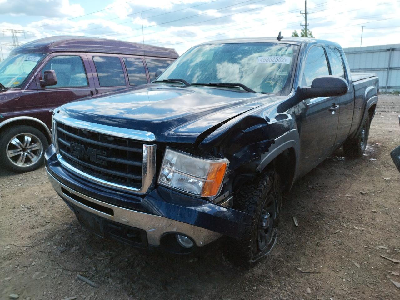 Photo 2 from auction – 2007 GMC NEW SIERRA with VIN 2GTEC19C671571359