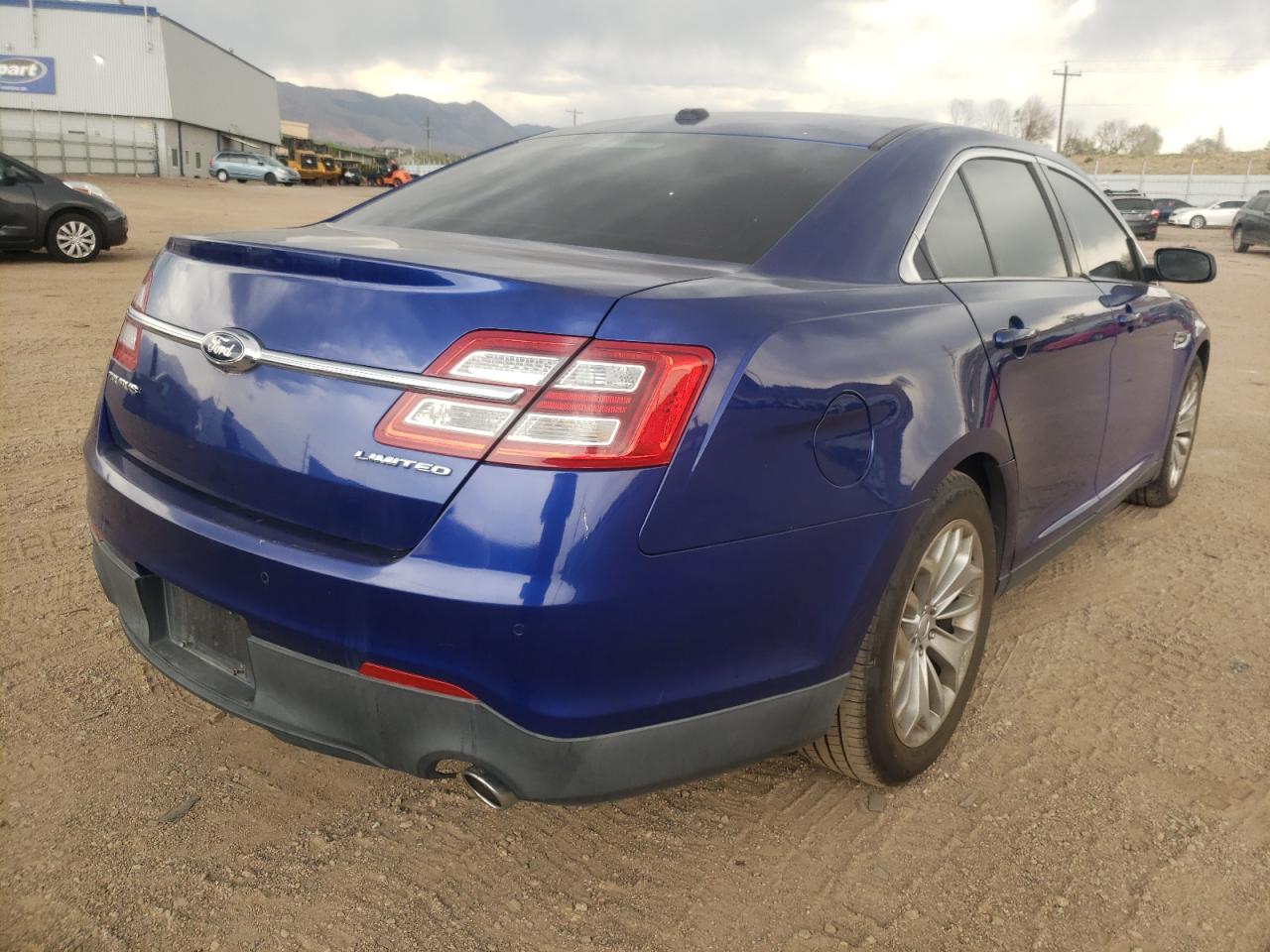 Photo 4 from auction – 2013 FORD TAURUS LIM with VIN 1FAHP2F89DG146679
