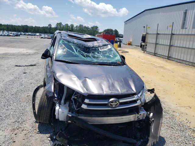 Photo 9 from auction – 2019 TOYOTA HIGHLANDER with VIN 5TDKZRFH2KS574602