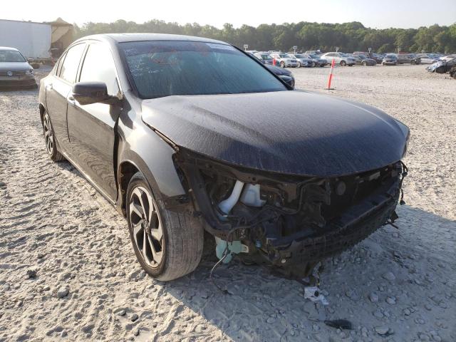 Photo 1 from auction – 2017 HONDA ACCORD with VIN 1HGCR3F81HA003143