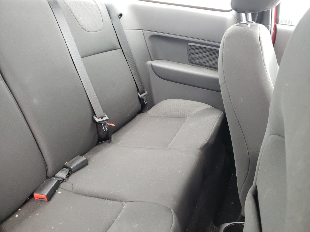 Photo 6 from auction – 2008 FORD FOCUS with VIN 1FAHP33N98W193013