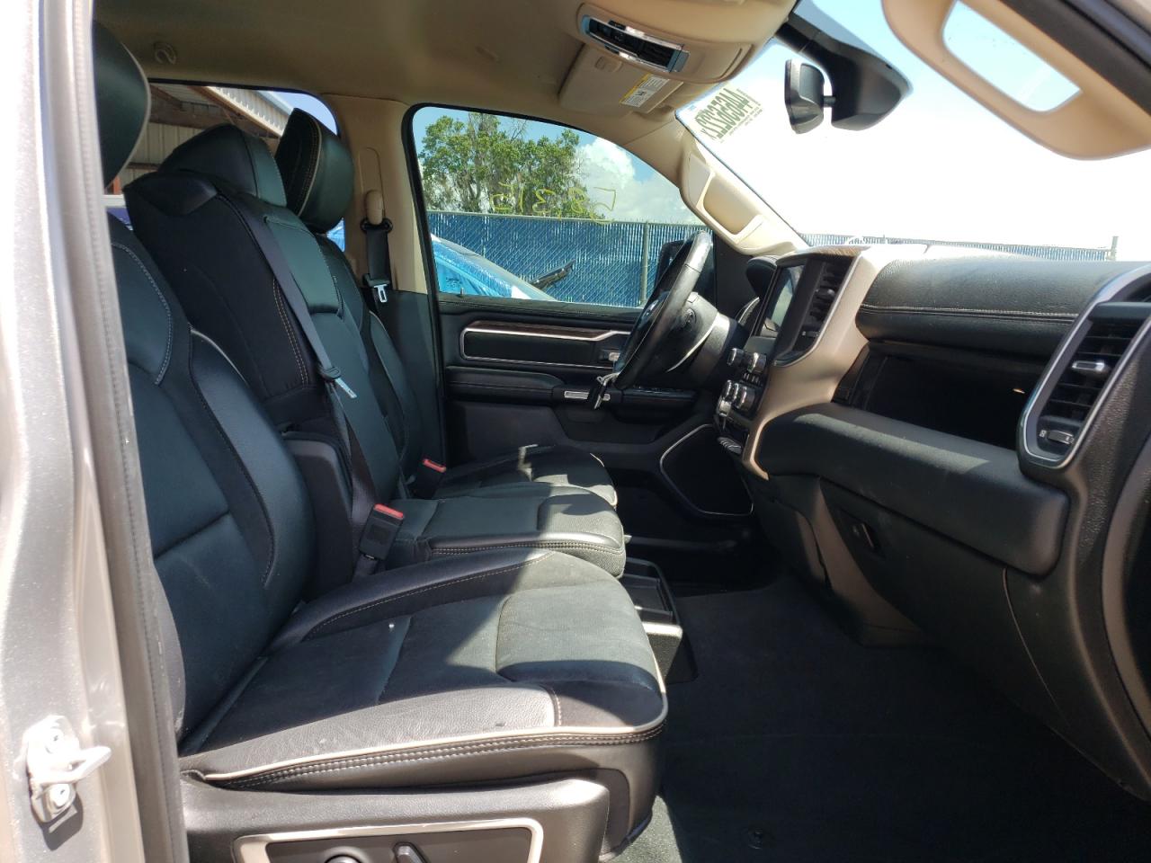 Photo 5 from auction – 2019 RAM 1500 LARAM with VIN 1C6SRFJT4KN665619