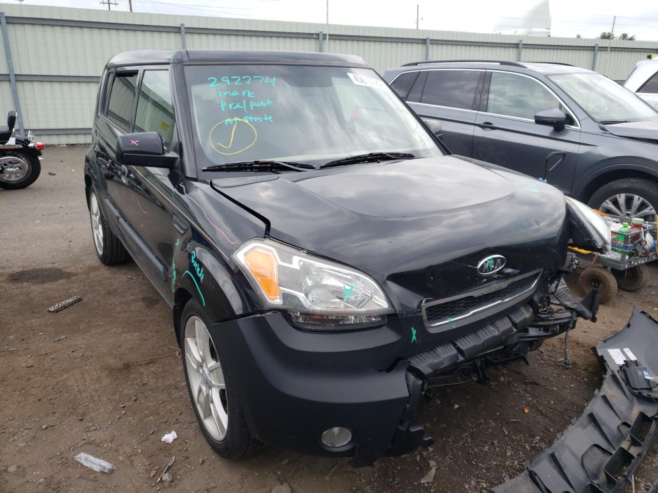 KIA SOUL + 2010 with VIN KNDJT2A27A7095009 - Photo from auction