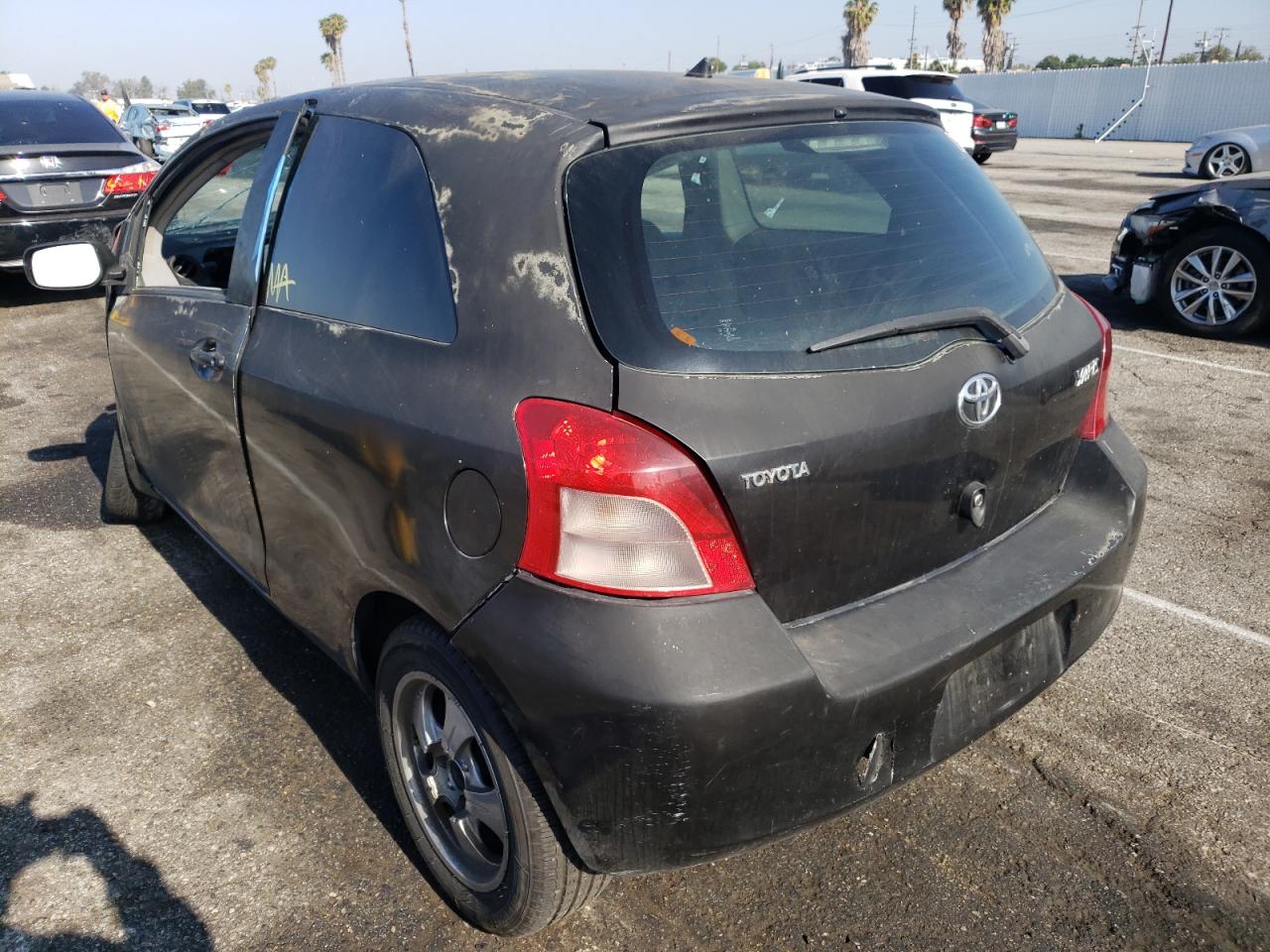 Photo 3 from auction – 2008 TOYOTA YARIS with VIN JTDJT923085184880