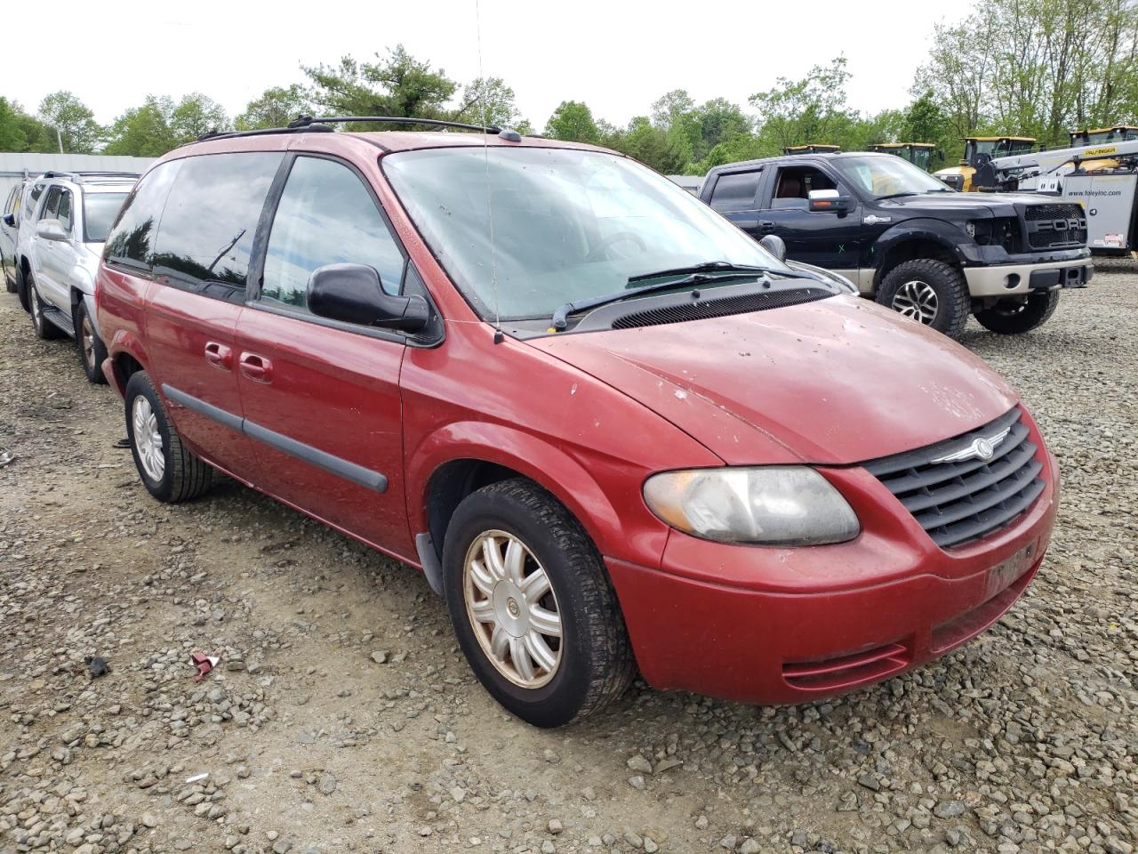 CHRYSLER TOWN & COU 2005 with VIN 1C4GP45R75B355901 - Photo from auction
