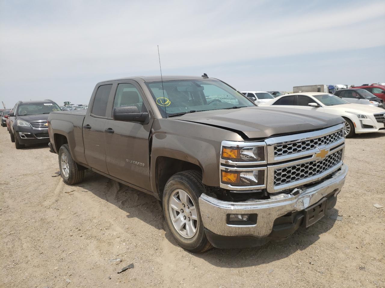 CHEVROLET SILVERADO 2014 with VIN 1GCRCREC3EZ240586 - Photo from auction