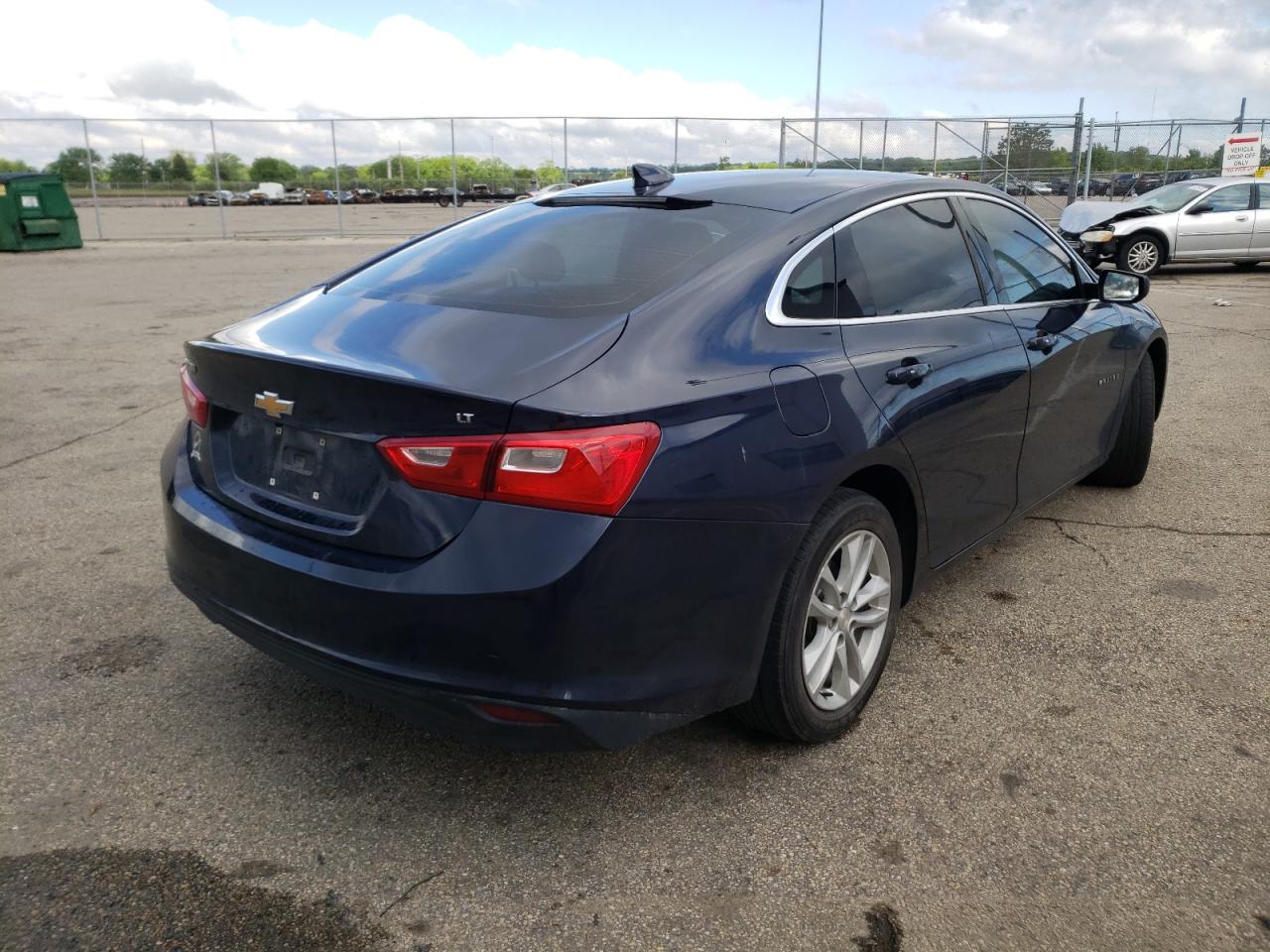Photo 4 from auction – 2016 CHEVROLET MALIBU LT with VIN 1G1ZE5ST0GF188452