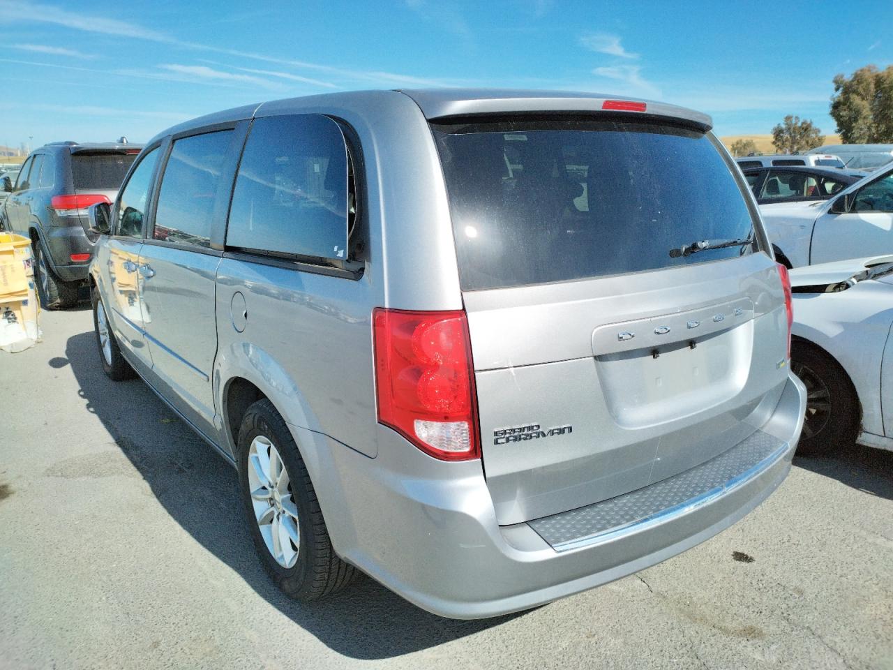 Photo 3 from auction – 2013 DODGE GRAND CARA with VIN 2C4RDGCG8DR687804