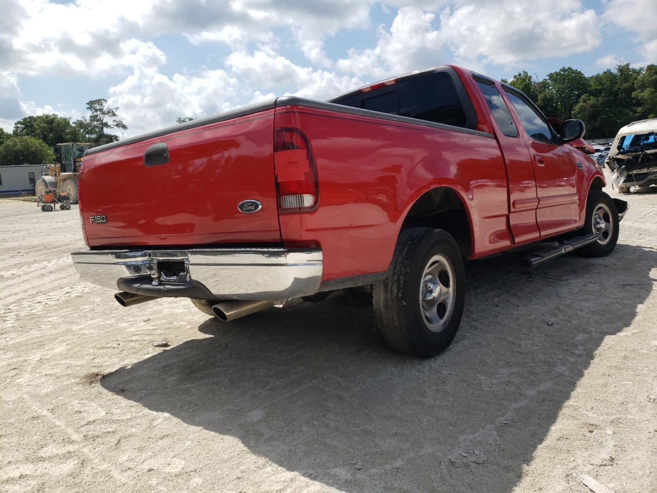 Photo 4 from auction – 2001 FORD F150 with VIN 1FTRX17W51NA00440