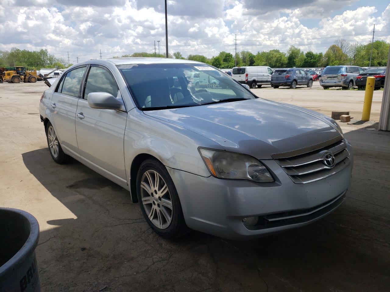 Photo 1 from auction – 2005 TOYOTA AVALON XL with VIN 4T1BK36B95U016089