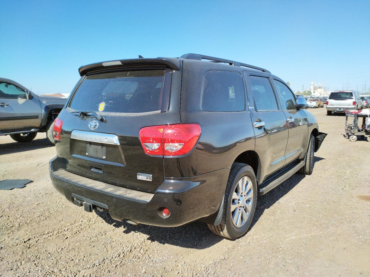 Photo 4 from auction – 2012 TOYOTA SEQUOIA LI with VIN 5TDJY5G15CS070880
