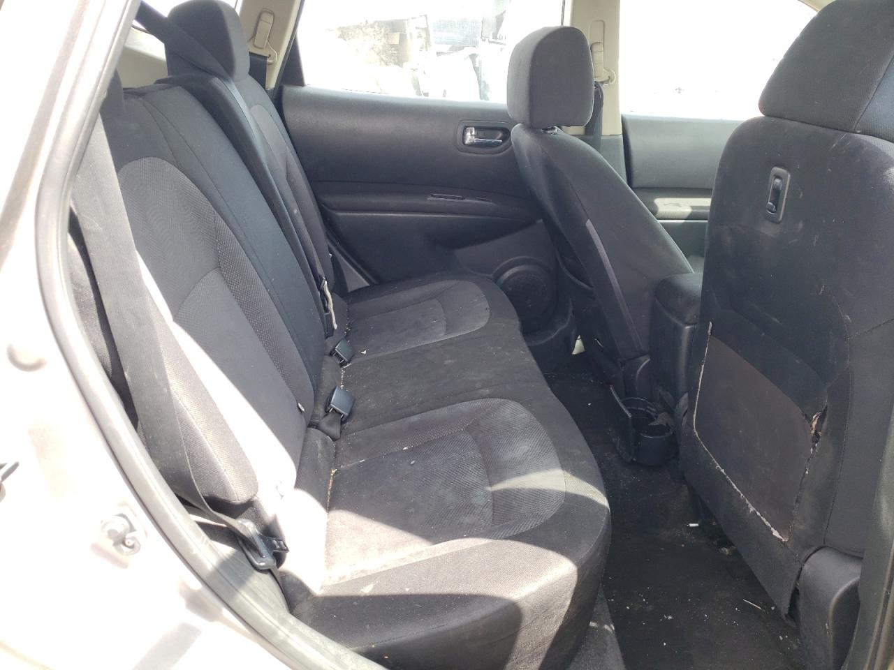 Photo 6 from auction – 2012 NISSAN ROGUE S with VIN JN8AS5MV6CW379755