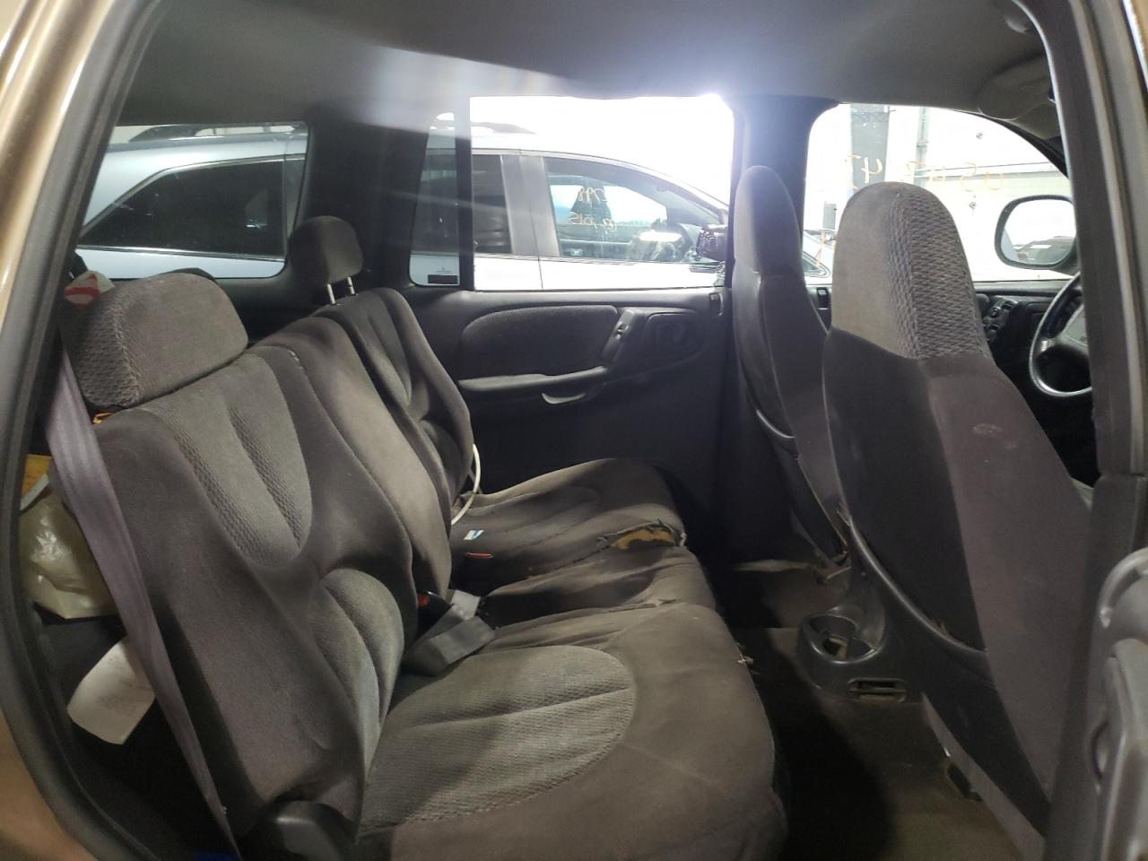 Photo 6 from auction – 2000 DODGE DURANGO with VIN 1B4HS28N4YF137618