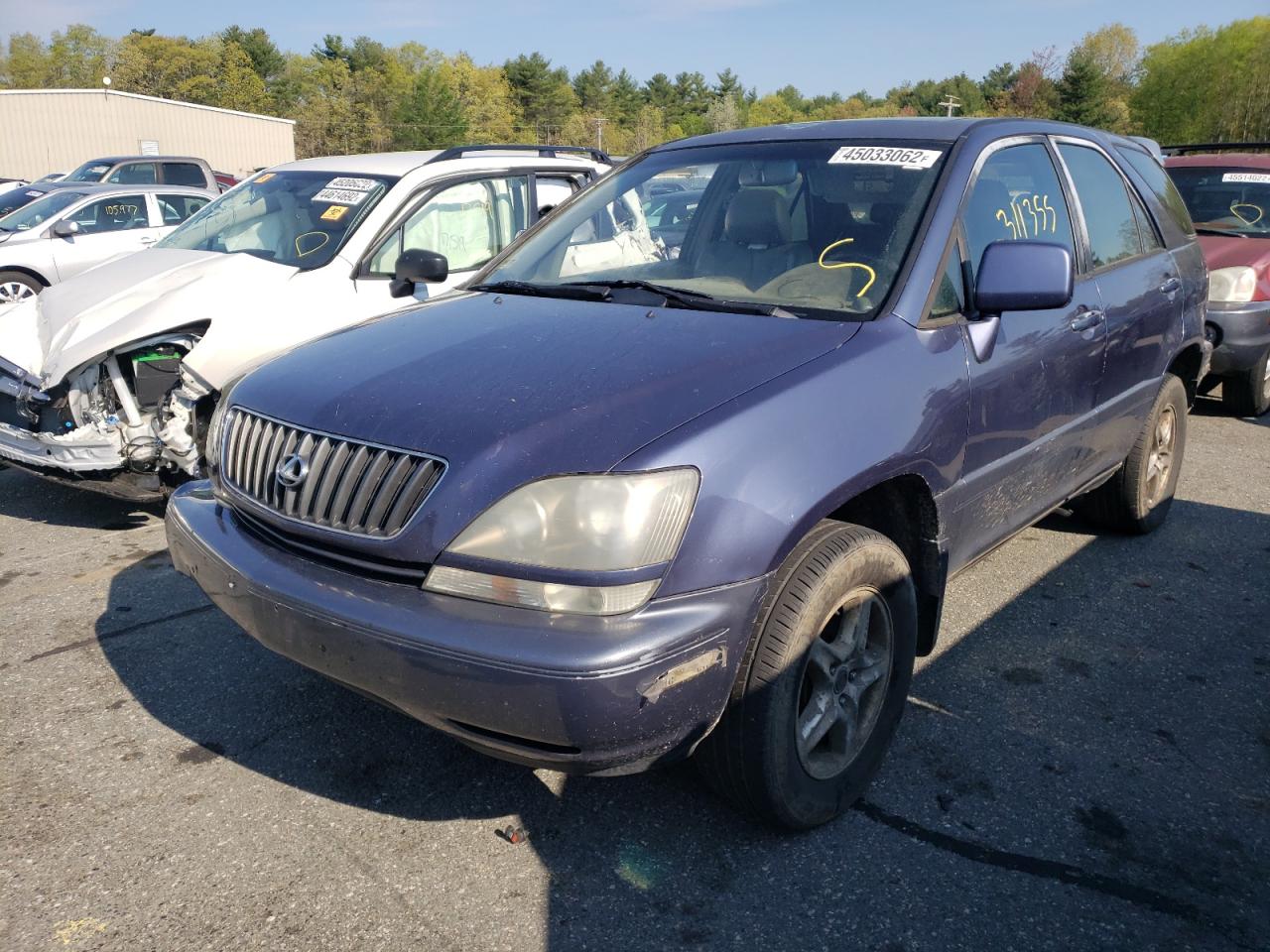 Photo 2 from auction – 2000 LEXUS RX 300 with VIN JT6HF10U0Y0107188